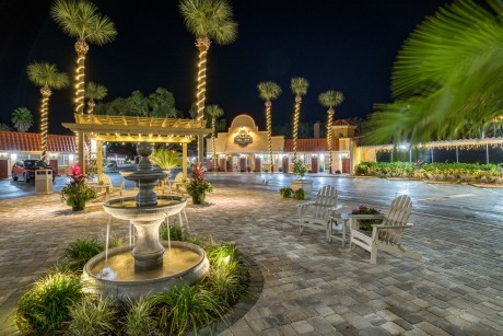 Villa 1565 - Courtyard/Night View