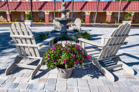 Villa 1565 - Courtyard Area